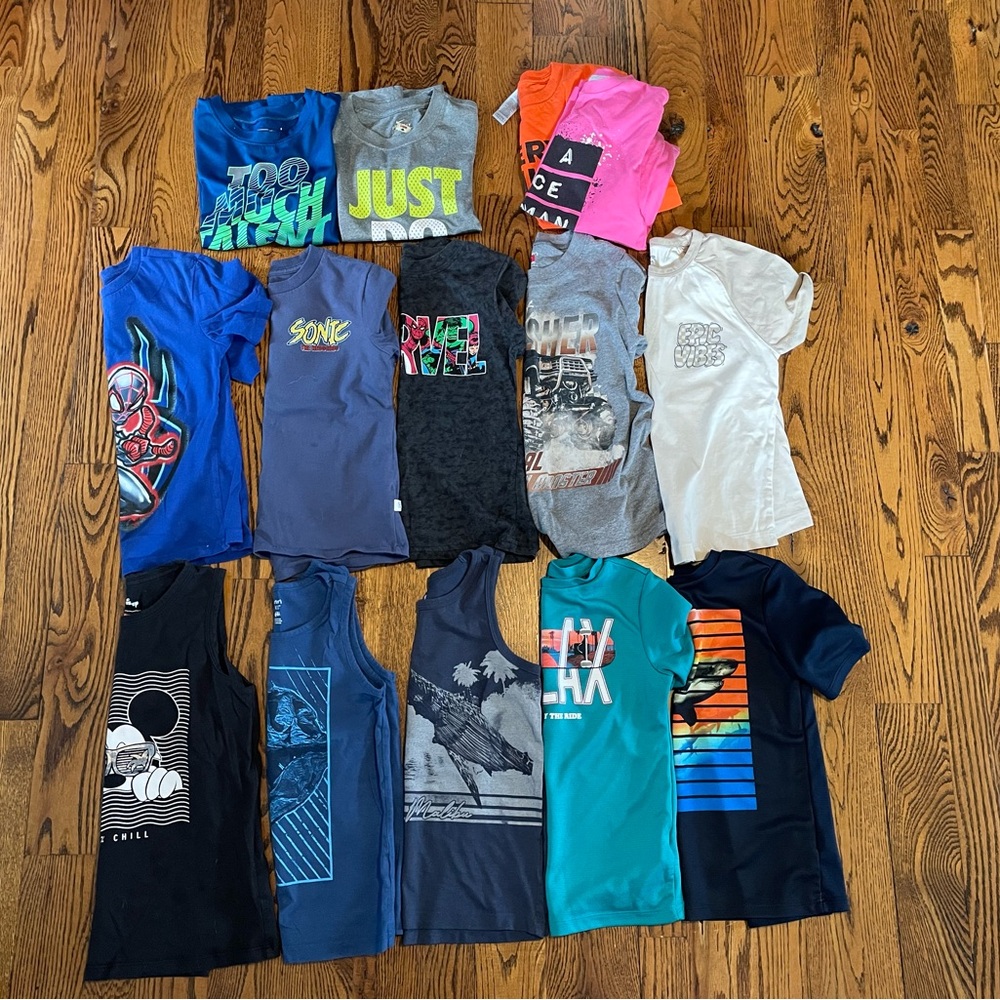 Boys size 6 t-shirt lot